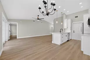 1740 Lakeview Village Dr, Brandon, FL 33510 - Photo 15