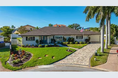 1101 80th Street Court S, Saint Petersburg, FL 33707 - Photo 1