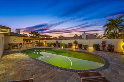 1101 80th Street Court S, Saint Petersburg, FL 33707 - Photo 17