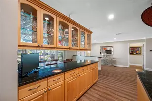 1101 80th St Ct S, Saint Petersburg, FL 33707 - Photo 15