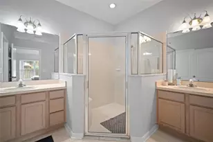 30927 Whitlock Dr, Wesley Chapel, FL 33543 - Photo 21