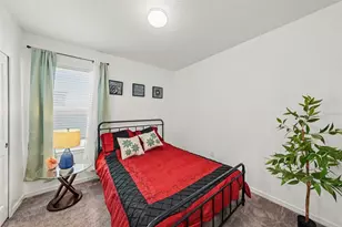 30364 Marquette Ave, Wesley Chapel, FL 33545 - Photo 17