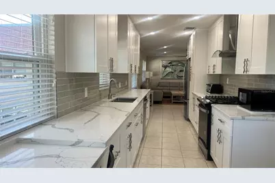 10036 63rd Avenue N #22, Saint Petersburg, FL 33708 - Photo 3