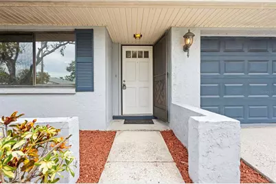 5002 Pennsbury Drive, Tampa, FL 33624 - Photo 3