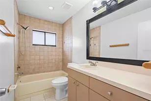 5002 Pennsbury Dr, Tampa, FL 33624 - Photo 17