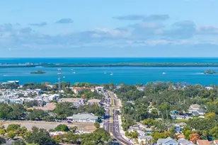 300 Clyde Ln, Dunedin, FL 34698 - Photo 33