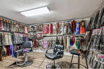 109 E Robertson Street, Brandon, FL 33511 - Photo 31