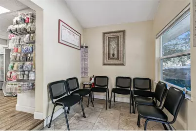 109 E Robertson Street, Brandon, FL 33511 - Photo 23