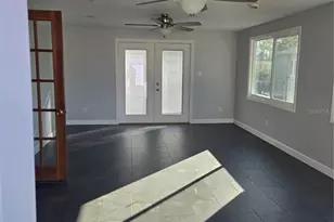 1003 Papaya Dr, Tampa, FL 33619 - Photo 13