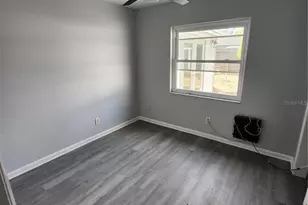 1003 Papaya Dr, Tampa, FL 33619 - Photo 15