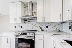 1992 Arvis Cir E, Clearwater, FL 33764 - Photo 11