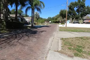 6826 S De Soto St, Tampa, FL 33616 - Photo 5