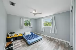 907 S Florida Ave, Tarpon Springs, FL 34689 - Photo 33