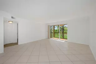 2400 Feather Sound Dr, Clearwater, FL 33762 - Photo 5