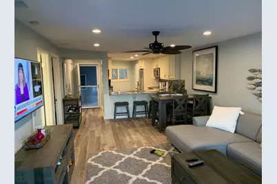 610 Island Way #206, Clearwater Beach, FL 33767 - Photo 5