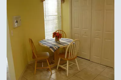 8628 Sweet Magnolia Place, Seminole, FL 33777 - Photo 5