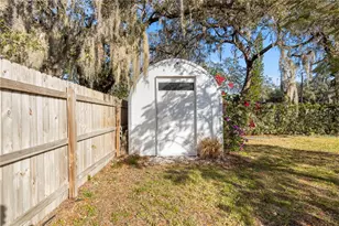 3018 E Jean St, Tampa, FL 33610 - Photo 35