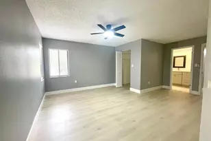 2682 Sabal Springs Cir, Clearwater, FL 33761 - Photo 15