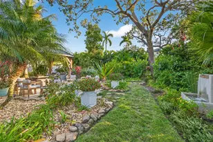 1936 Coffee Pot Blvd NE, Saint Petersburg, FL 33704 - Photo 15