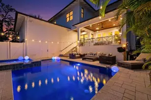 1936 Coffee Pot Blvd NE, Saint Petersburg, FL 33704 - Photo 5