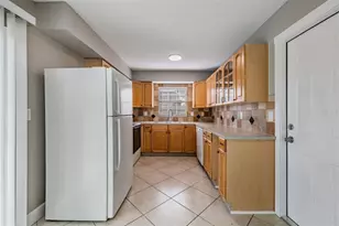 8361 43rd St N, Pinellas Park, FL 33781 - Photo 19