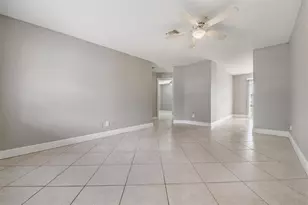 8361 43rd St N, Pinellas Park, FL 33781 - Photo 5