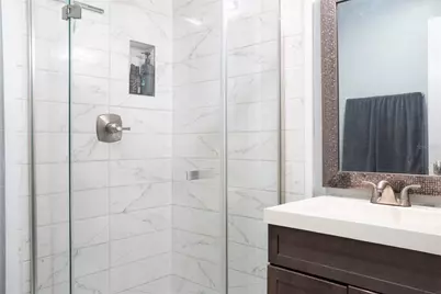 215 Seahorse Drive SE #D, Saint Petersburg, FL 33705 - Photo 17