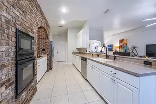 6650 Thackston Dr, Riverview, FL 33578 - Photo 11