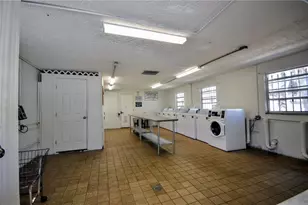 9109 W Hillsborough Ave, Tampa, FL 33615 - Photo 13