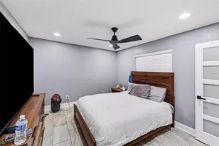 1665 Pinellas Point Dr S, Saint Petersburg, FL 33712 - Photo 17