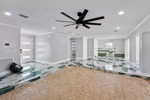 1665 Pinellas Point Dr S, Saint Petersburg, FL 33712 - Photo 5