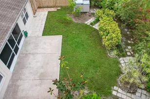 3014 Pepperwood Ln W, Clearwater, FL 33761 - Photo 37