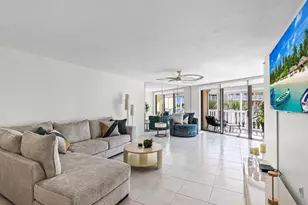 6650 Sunset Way, Saint Pete Beach, FL 33706 - Photo 9