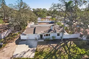 2320 East Harbor Dr S, Saint Petersburg, FL 33705 - Photo 49