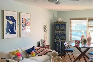 257 SW Lincoln Cir N, Saint Petersburg, FL 33703 - Photo 9