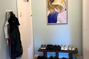 257 SW Lincoln Cir N, Saint Petersburg, FL 33703 - Photo 5