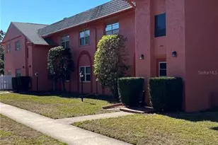 257 SW Lincoln Cir N, Saint Petersburg, FL 33703 - Photo 21