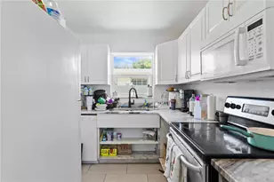 487 89th Ave N, Saint Petersburg, FL 33702 - Photo 13