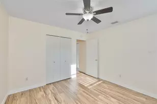 2035 Heathfield Cir, Sun City Center, FL 33573 - Photo 31