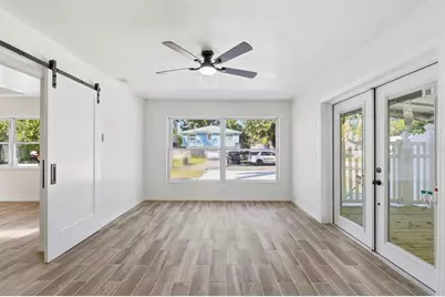 1734 Maryland Avenue NE, Saint Petersburg, FL 33703 - Photo 17