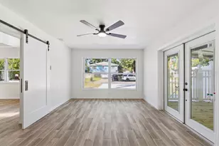 1734 Maryland Ave NE, Saint Petersburg, FL 33703 - Photo 17