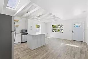 1734 Maryland Ave NE, Saint Petersburg, FL 33703 - Photo 7