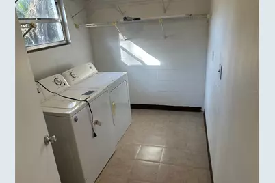 7001 32nd Avenue S, Tampa, FL 33619 - Photo 9