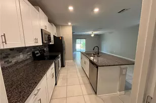 572 Argyll Dr, Spring Hill, FL 34609 - Photo 7