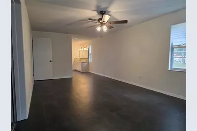 5611 6th Street, Zephyrhills, FL 33542 - Photo 23