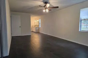 5611 6th St, Zephyrhills, FL 33542 - Photo 23