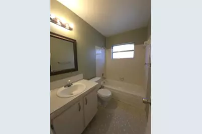 7604 N Sanibel Circle, Temple Terrace, FL 33637 - Photo 19