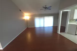 7604 N Sanibel Cir, Temple Terrace, FL 33637 - Photo 3