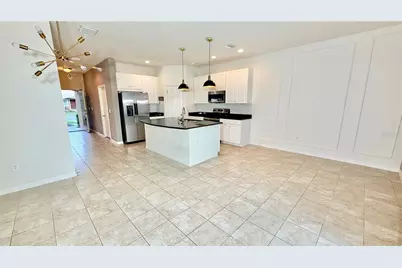 7037 Woodchase Glen Drive, Riverview, FL 33578 - Photo 9