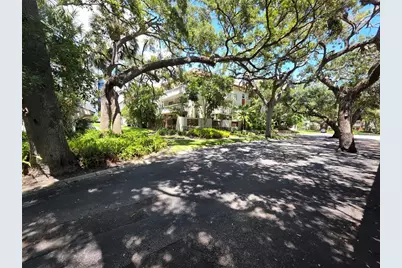 1012 Pearce Drive #304, Clearwater, FL 33764 - Photo 9